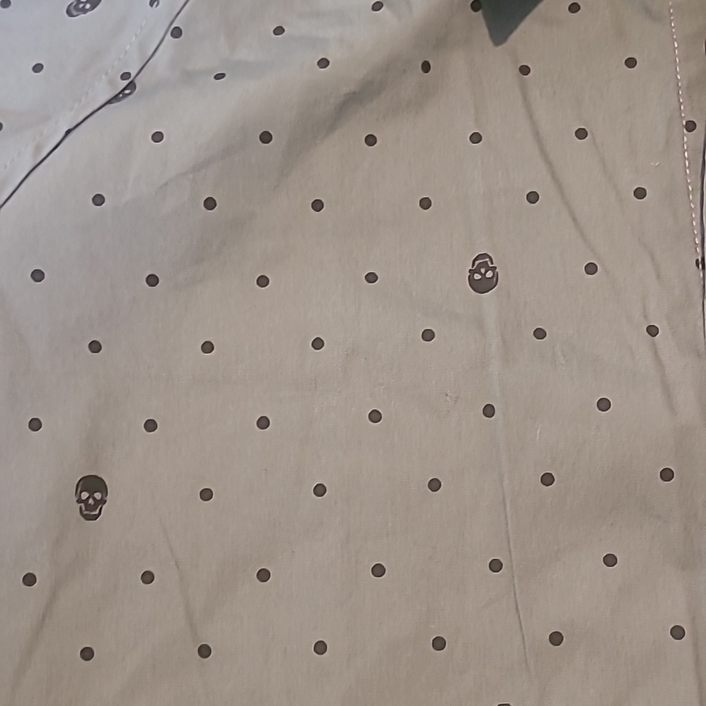 Hurley Boys Large Button Down Long Sleeve Skull New With Tags - Picture 3 of 6